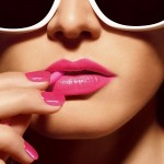 15711-woman-with-pink-lipstick-and-matching-nailpolish-1920×1200-girl-wallpaper